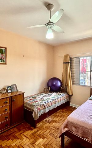Casa à venda com 60m², 4 quartos e 4 vagas Casa à venda com 60m², 4 quartos e 4 vagasQuarto 2