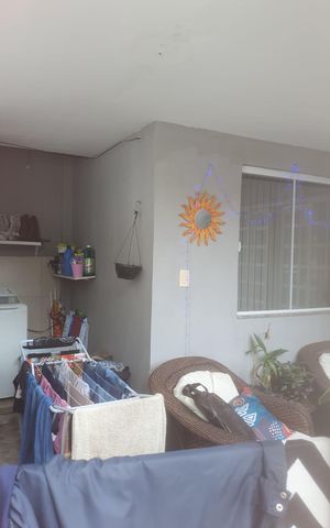 Casa à venda com 120m², 4 quartos e 1 vaga Casa à venda com 120m², 4 quartos e 1 vagaÁrea de serviço