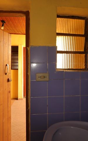 Casa à venda com 160m², 2 quartos e 2 vagasBanheiro de Serviço