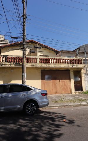 Casa à venda com 160m², 2 quartos e 2 vagasFachada