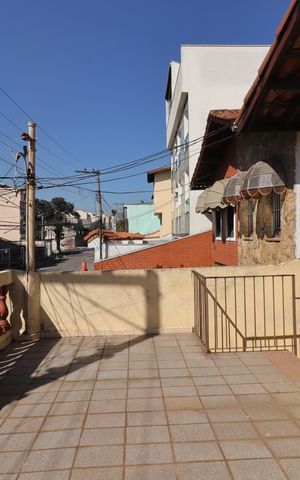 Casa à venda com 160m², 2 quartos e 2 vagasQuintal