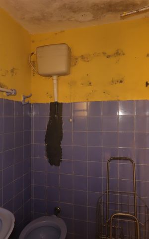 Casa à venda com 160m², 2 quartos e 2 vagasBanheiro de Serviço