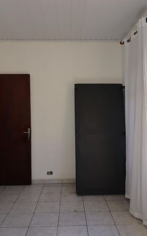 Casa à venda com 160m², 2 quartos e 2 vagasSala 2