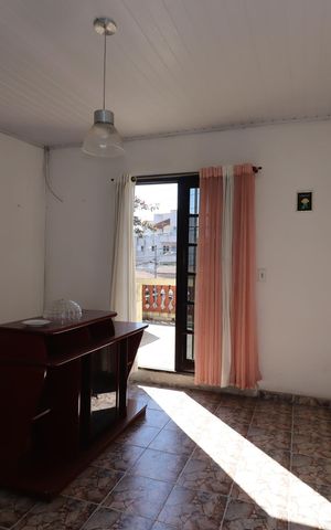Casa à venda com 160m², 2 quartos e 2 vagasSala 3