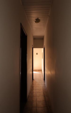 Casa à venda com 160m², 2 quartos e 2 vagasCorredor