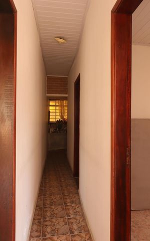 Casa à venda com 160m², 2 quartos e 2 vagasCorredor