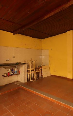 Casa à venda com 160m², 2 quartos e 2 vagasÁrea de Serviço