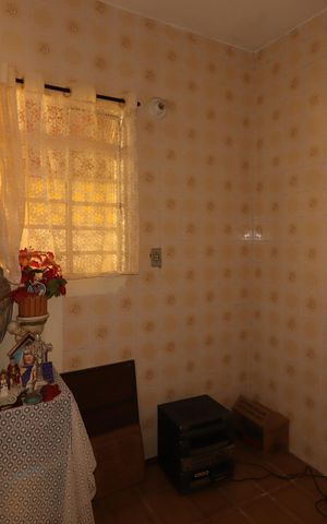 Casa à venda com 160m², 2 quartos e 2 vagasEscritório