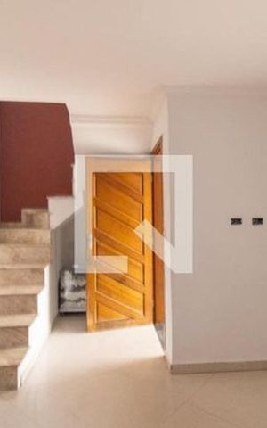 Casa para alugar com 161m², 4 quartos e 3 vagas Casa para alugar com 161m², 4 quartos e 3 vagasSala