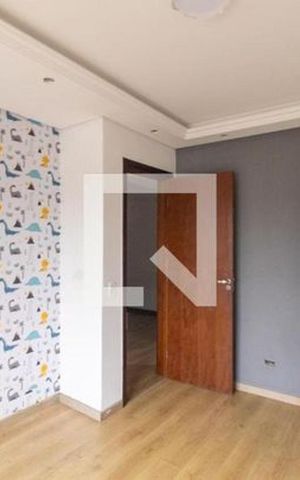 Casa para alugar com 161m², 4 quartos e 3 vagas Casa para alugar com 161m², 4 quartos e 3 vagasQuarto