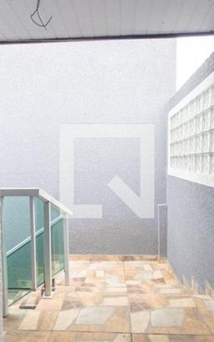 Casa para alugar com 161m², 4 quartos e 3 vagas Casa para alugar com 161m², 4 quartos e 3 vagasÁrea externa