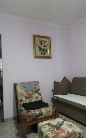 Casa à venda com 240m², 3 quartos e 2 vagasSala