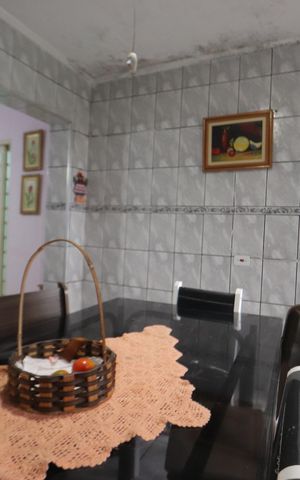 Casa à venda com 240m², 3 quartos e 2 vagasCopa