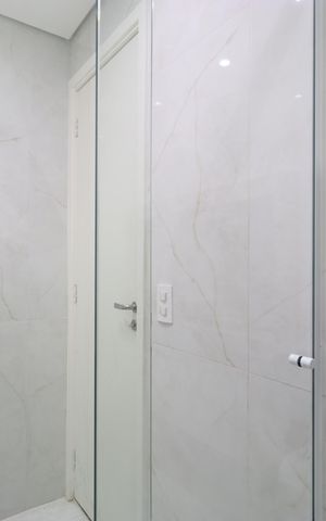 Apartamento à venda com 58m², 2 quartos e 2 vagasBanheiro da Suíte