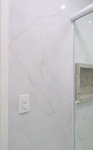 Apartamento à venda com 58m², 2 quartos e 2 vagasBanheiro da Suíte