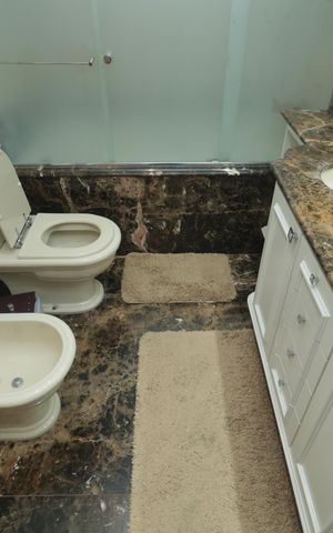 Apartamento à venda com 217m², 3 quartos e 4 vagasBanheiro da Suíte Master