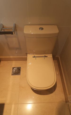 Apartamento à venda com 217m², 3 quartos e 4 vagasBanheiro da Suíte 2