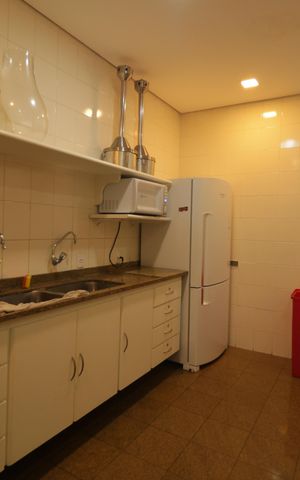 Apartamento à venda com 217m², 3 quartos e 4 vagasÁrea comum - Salão de festas