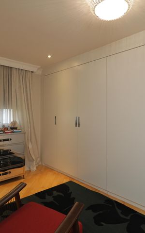 Apartamento à venda com 217m², 3 quartos e 4 vagasSuíte 2