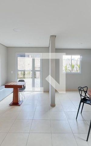 Apartamento para alugar com 37m², 2 quartos e sem vaga Apartamento para alugar com 37m², 2 quartos e sem vagaSala de jogos