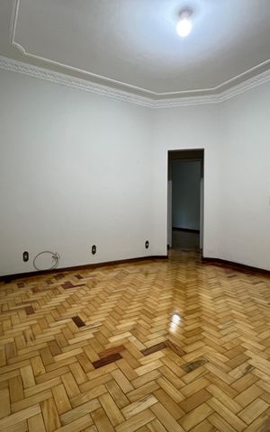 Apartamento para alugar com 85m², 2 quartos e sem vaga Apartamento para alugar com 85m², 2 quartos e sem vagaSala