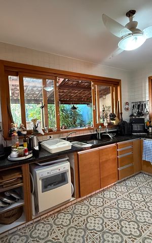 Casa para alugar com 300m², 3 quartos e 1 vaga Casa para alugar com 300m², 3 quartos e 1 vagaCozinha