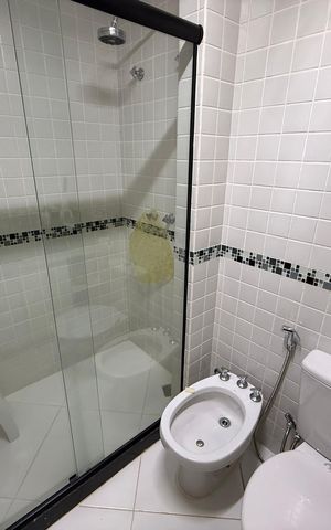 Casa para alugar com 300m², 3 quartos e 1 vaga Casa para alugar com 300m², 3 quartos e 1 vagaBanheiro social