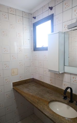 Apartamento para alugar com 100m², 3 quartos e 1 vagaBanheiro da Suíte 1