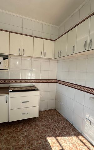 Apartamento para alugar com 158m², 3 quartos e 2 vagas Apartamento para alugar com 158m², 3 quartos e 2 vagasCozinha