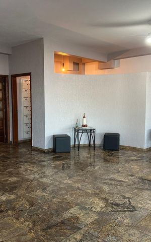 Apartamento para alugar com 158m², 3 quartos e 2 vagas Apartamento para alugar com 158m², 3 quartos e 2 vagasHall social