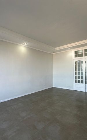 Apartamento para alugar com 158m², 3 quartos e 2 vagas Apartamento para alugar com 158m², 3 quartos e 2 vagasSala