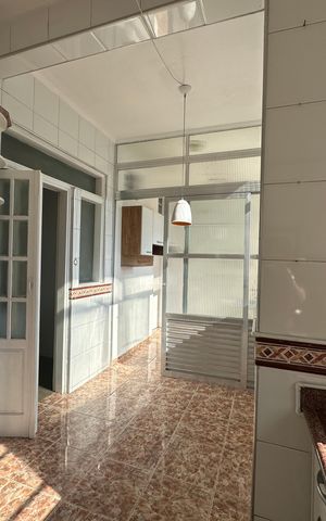 Apartamento para alugar com 158m², 3 quartos e 2 vagas Apartamento para alugar com 158m², 3 quartos e 2 vagasCozinha