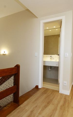 Apartamento para alugar com 340m², 4 quartos e 4 vagasCorredor