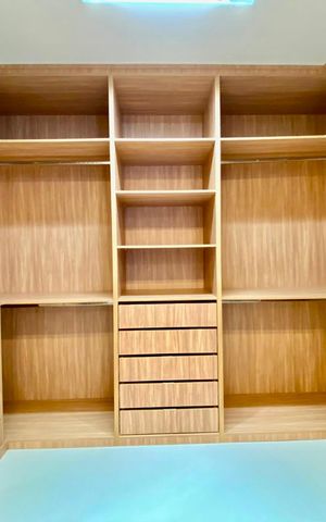 Apartamento para alugar com 186m², 3 quartos e 2 vagas Apartamento para alugar com 186m², 3 quartos e 2 vagasCloset