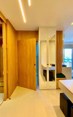 Apartamento para alugar com 186m², 3 quartos e 2 vagas Apartamento para alugar com 186m², 3 quartos e 2 vagasCloset
