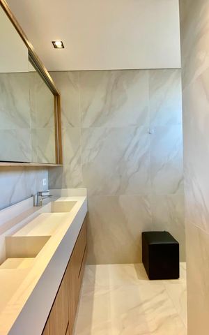 Apartamento para alugar com 186m², 3 quartos e 2 vagas Apartamento para alugar com 186m², 3 quartos e 2 vagasBanheiro 3