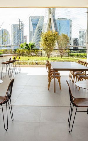 Apartamento para alugar com 186m², 3 quartos e 2 vagas Apartamento para alugar com 186m², 3 quartos e 2 vagasÁrea externa