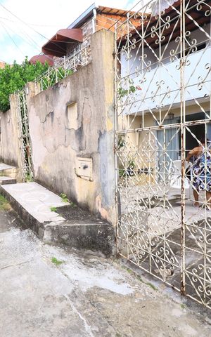 Casa para alugar com 80m², 3 quartos e 1 vagaFachada