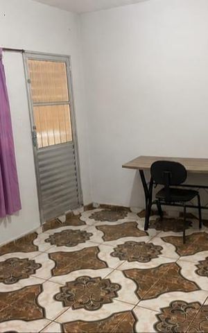 Casa à venda com 100m², 5 quartos e 1 vaga Casa à venda com 100m², 5 quartos e 1 vagaQuarto casa 2