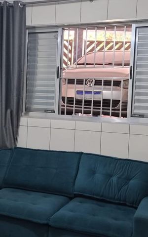 Casa à venda com 100m², 5 quartos e 1 vaga Casa à venda com 100m², 5 quartos e 1 vagaSala casa 1