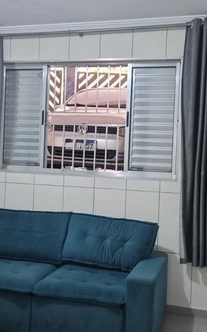 Casa à venda com 100m², 5 quartos e 1 vaga Casa à venda com 100m², 5 quartos e 1 vagaSala casa 1