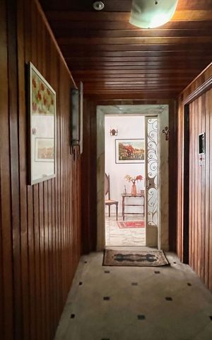 Apartamento à venda com 460m², 5 quartos e 2 vagas Apartamento à venda com 460m², 5 quartos e 2 vagasHall de entrada