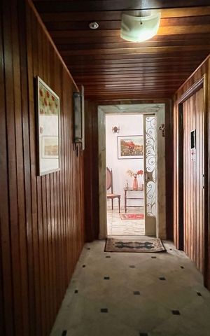 Apartamento à venda com 460m², 5 quartos e 2 vagas Apartamento à venda com 460m², 5 quartos e 2 vagasHall de entrada