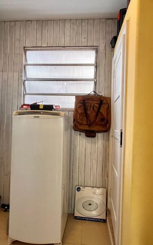 Apartamento à venda com 460m², 5 quartos e 2 vagas Apartamento à venda com 460m², 5 quartos e 2 vagasQuarto de serviço 2