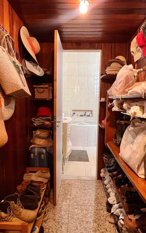 Apartamento à venda com 460m², 5 quartos e 2 vagas Apartamento à venda com 460m², 5 quartos e 2 vagasCloset da suíte