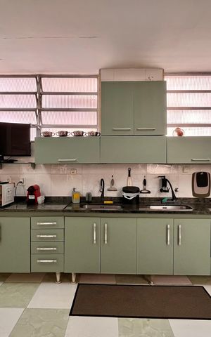 Apartamento à venda com 460m², 5 quartos e 2 vagas Apartamento à venda com 460m², 5 quartos e 2 vagasCozinha