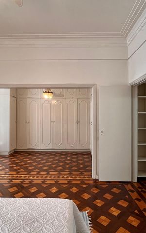 Apartamento à venda com 460m², 5 quartos e 2 vagas Apartamento à venda com 460m², 5 quartos e 2 vagasSuite