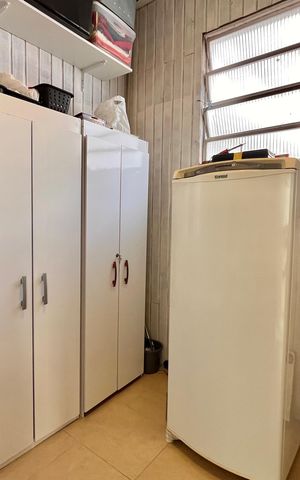 Apartamento à venda com 460m², 5 quartos e 2 vagas Apartamento à venda com 460m², 5 quartos e 2 vagasQuarto de serviço 2
