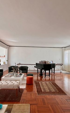 Apartamento à venda com 460m², 5 quartos e 2 vagas Apartamento à venda com 460m², 5 quartos e 2 vagasCobertura