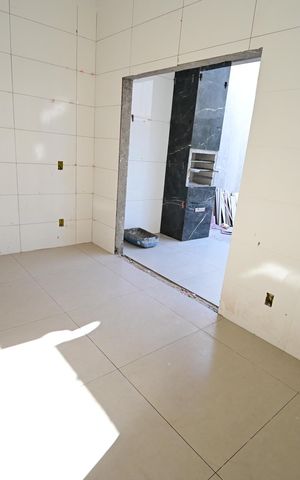 Casa à venda com 109m², 3 quartos e 1 vaga